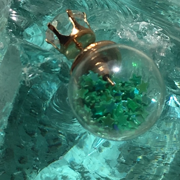 Dark Green Star Double Stud Earrings - Picture 6 of 8